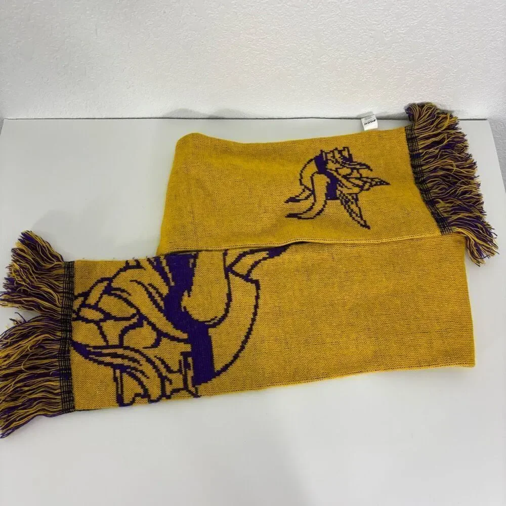 NFL Minnesota Vikings Football Purple &‎ Yellow Winter Scarf